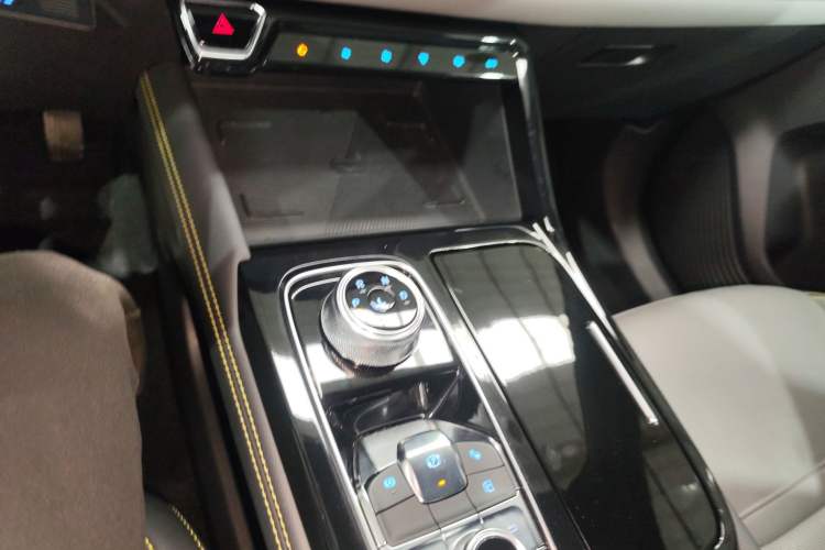 Used Ford Equator Sport New Energy 2025 Luxury Edition