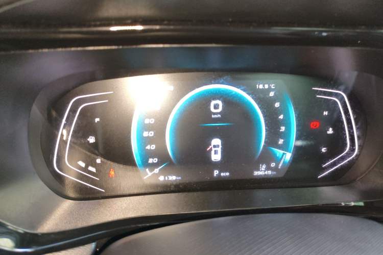 Used CHANGAN OSHAN X5 2021 1.5T DCT Flagship Edition Instrument Cluster