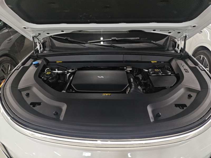 Used Li Auto L9 2025 Ultra Smart Refreshed Edition — 19