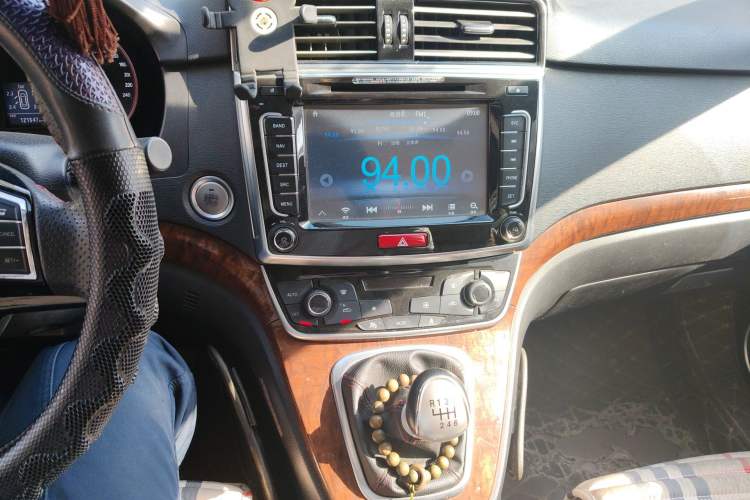 Used Haval H6 2015 Sport Edition 1.5T Manual Two-Wheel Drive Elite Model Audio And AC Panel