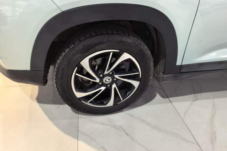 Used Dongfeng Fengon S560 2018 1.8L Manual Comfort 7-Seater Left Front Wheel Hub