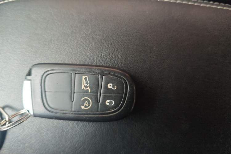 Used Jeep Cherokee 2019 2.0T 2WD Enjoyment Edition China V Vehicle Key