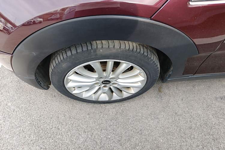 Used MINI Clubman 2016 Updated 1.5T COOPER Geek Edition Exterior 4