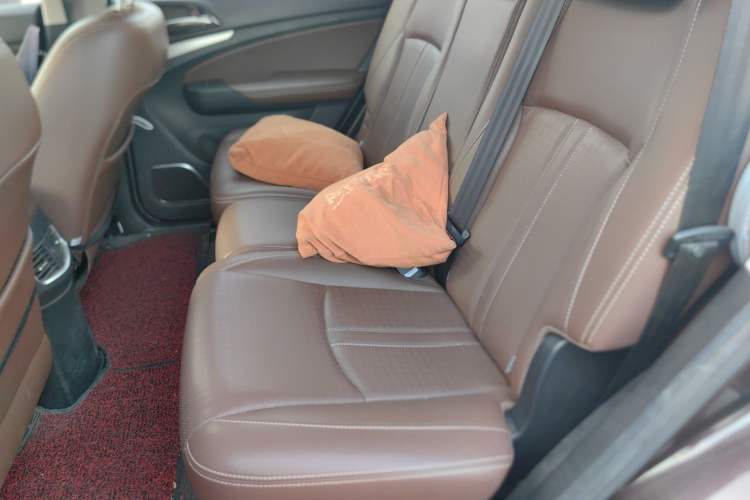 Used BYD S7 2016 1.5T Manual Luxury Edition
