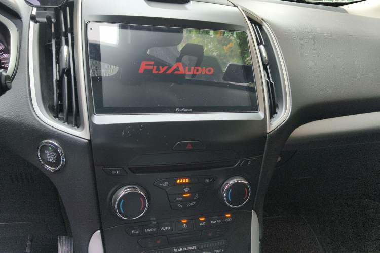 Used Ford Edge 2018 EcoBoost 245 Two-Wheel-Drive Platinum Edition 7-Seater China V Emission Standard