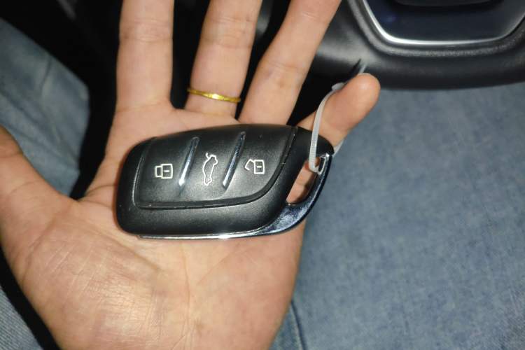 Used Roewe i5 2021 Revised Version 1.5L CVT Diamond Edition Vehicle Key