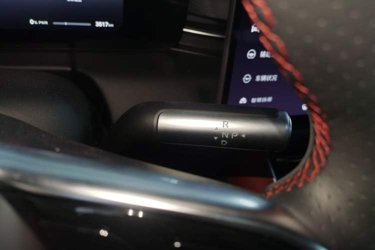 Used Hima AITO M5 2025 Extended-Range Ultra All-Wheel-Drive Version Gear Lever