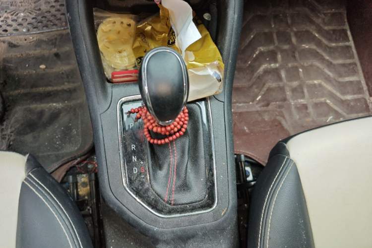 Used CHANGAN CS35 2017 1.6L Automatic Luxury Model Gear Lever