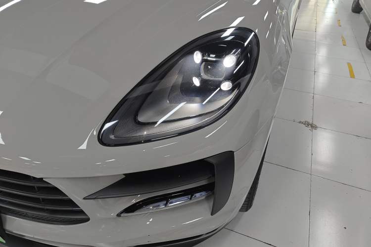 Used Porsche Macan 2021 Macan 2.0T
