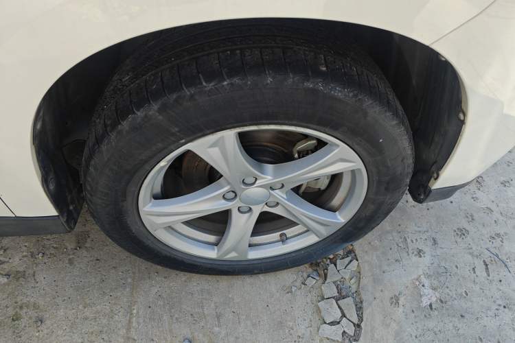 Used Haval H2 2018 Chuanxiang Edition Blue Badge 1.5T Dual-Clutch Two-Wheel Drive Fashionable Model