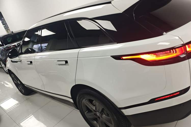 Used Land Rover Range Rover Velar 2022 250 PS
