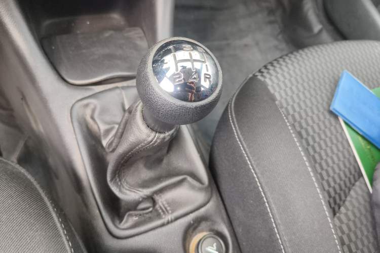 Used Peugeot 207 2011 Sedan 1.4L Manual Yule Edition
