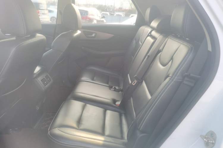 Used Dongfeng Fengon S560 2018 1.8L CVT Elite Model 7 Seats Left Rear Seat