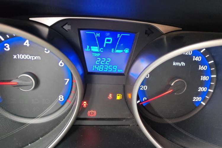 Used Hyundai ix35 2013 2.0L Automatic Two-Wheel Drive Smart GLS China IV Standard