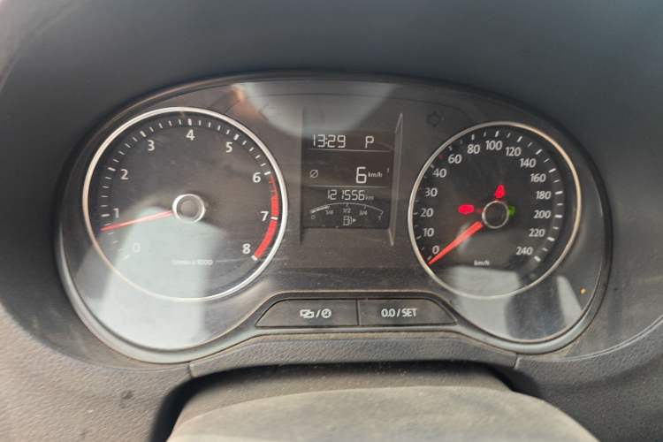 Used Volkswagen Polo 2014 1.6L Automatic Comfort Edition
