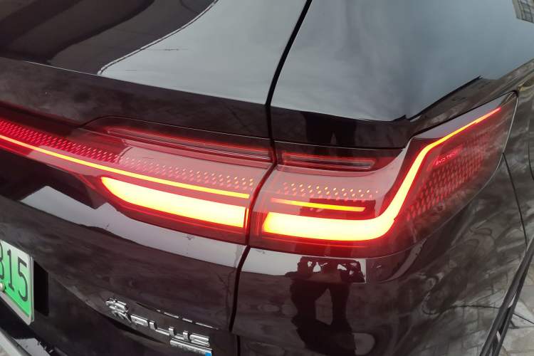 Used BYD Song PLUS New Energy 2025 EV Intelligent Driving Version 520km Premium Model Right Rear Taillight