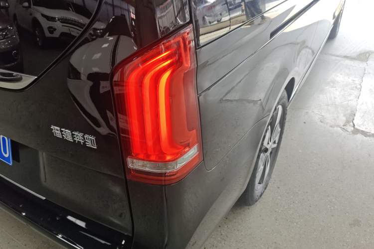 Used Mercedes-Benz V-Class 2022 V 260 L Long Wheelbase Prestige Edition
