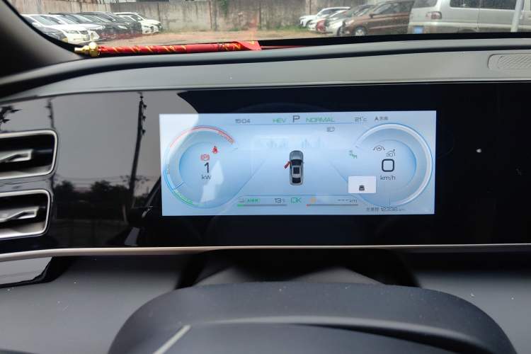 Used BYD Qin L 2025 DM-i Smart Drive 120KM Superior Model Instrument Cluster