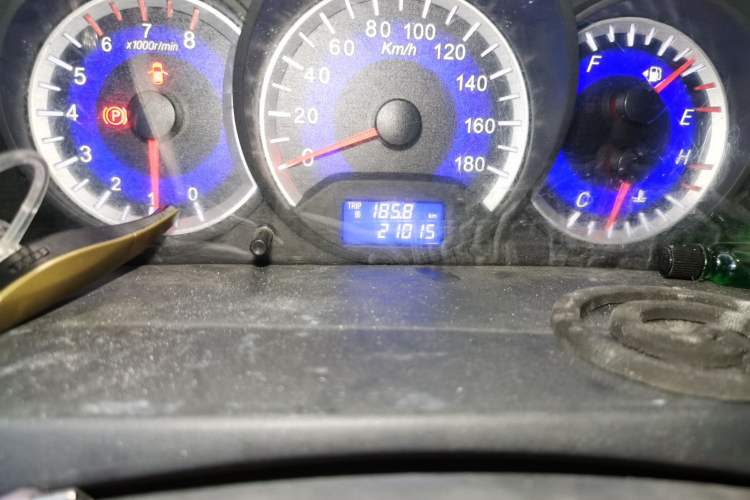 Used Suzuki Wagon R X5 2013 Cruise Edition 1.4L VVT Luxury Model China IV Standard Odometer Close Up