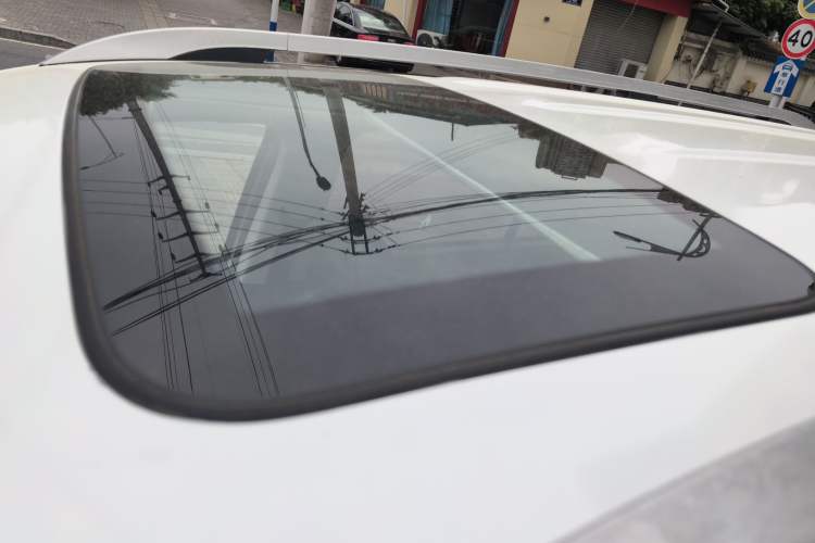 Used SWM X7 2016 1.8L Manual Luxury Edition 7 Seats