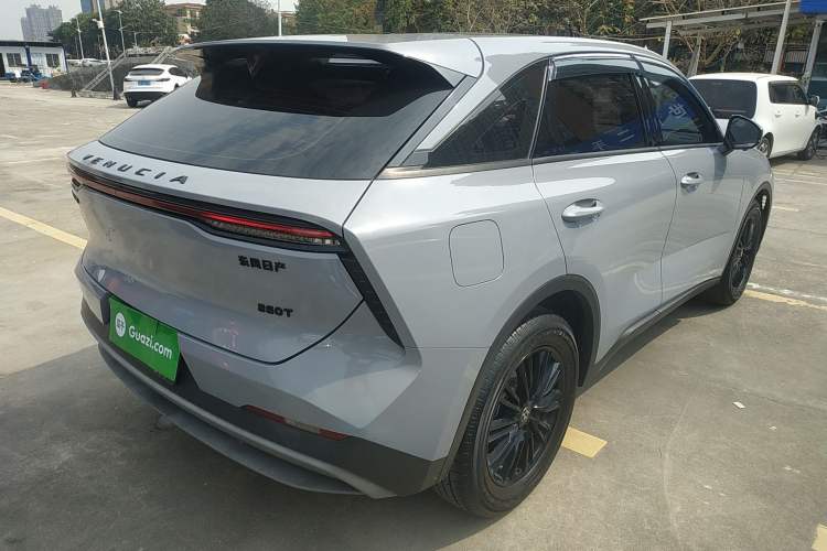 Used Venucia V 2021 260T Idol Edition