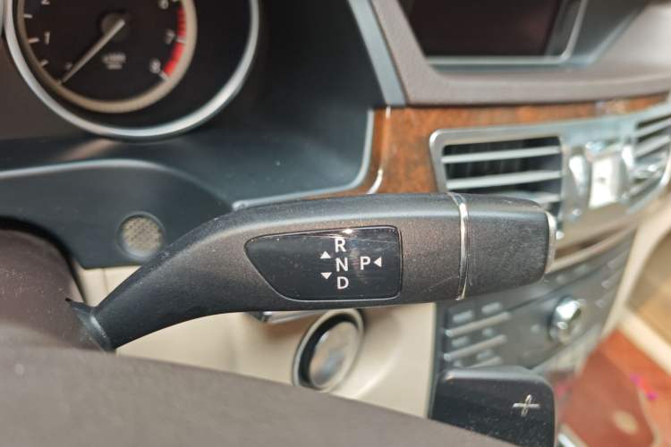 Used Mercedes-Benz E-Class 2015 Facelift E 200 L Sport Edition