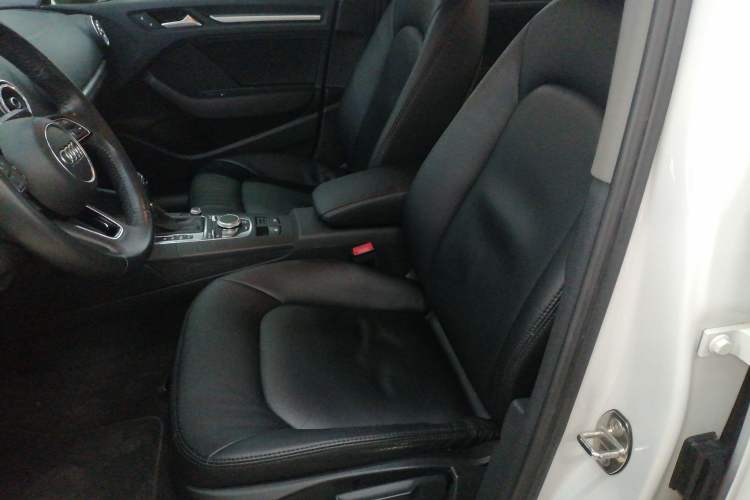 Used Audi A3 2019 Limousine 35 TFSI Ambition China V
