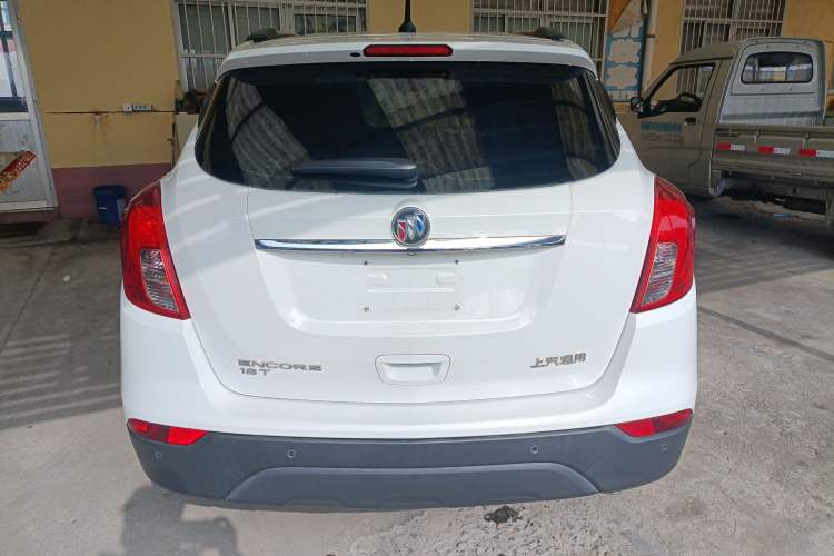 Used Buick Encore 2018 18T Automatic Two-Wheel Drive Urban Fashion Model