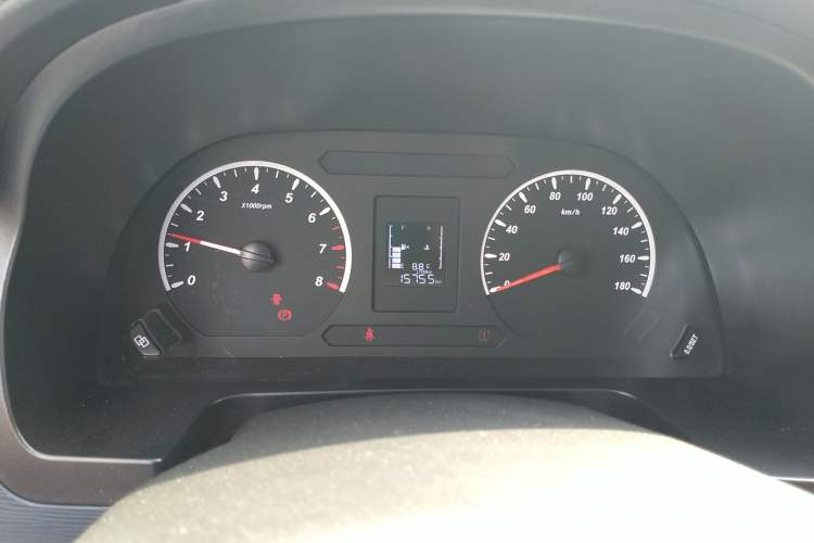 Used FORTHING Lingzhi 2023 M5L 1.6L Base Model 7 Seats Instrument Cluster