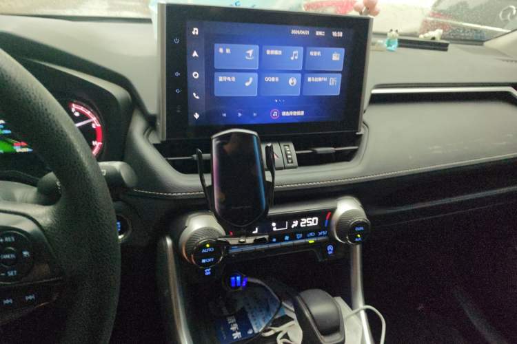 Used Toyota RAV4 2021 2.0L CVT Two-Wheel Drive Fashion Edition