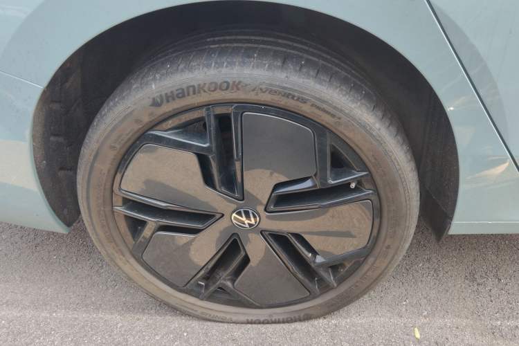 Used Volkswagen Passat 2025 Pro 380TSI Starry Dragon Luxury Edition Right Rear Wheel Hub