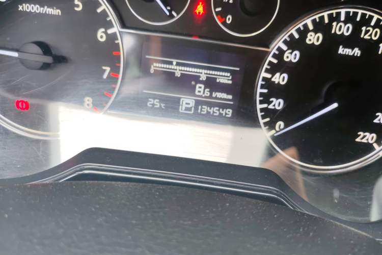 Used Nissan Tiida 2011 1.6L CVT Smart Version
