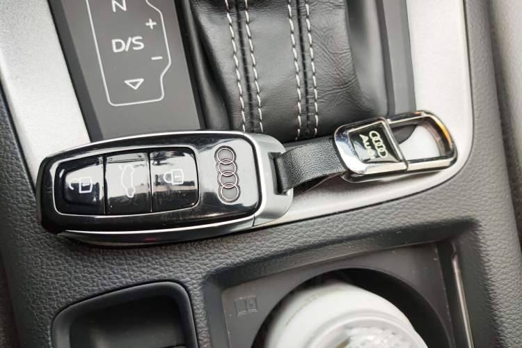 Used Audi Q3 2021 35 TFSI Fashion Dynamic Model