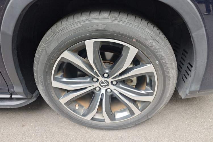 Used Lexus RX 2020 Facelifted 300 4x4 Elegant Edition Right Front Wheel Hub