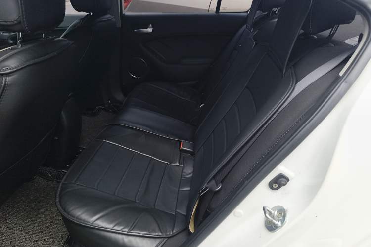 Used Kia K3 2016 1.6L Automatic GLS
