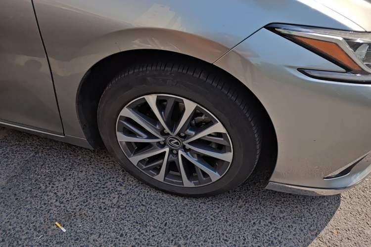 Used Lexus ES 2022 300h Excellence Edition