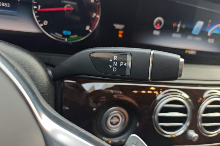 Used Mercedes-Benz Maybach S-Class 2020 S 450 4MATIC Collector's Edition Gear Lever