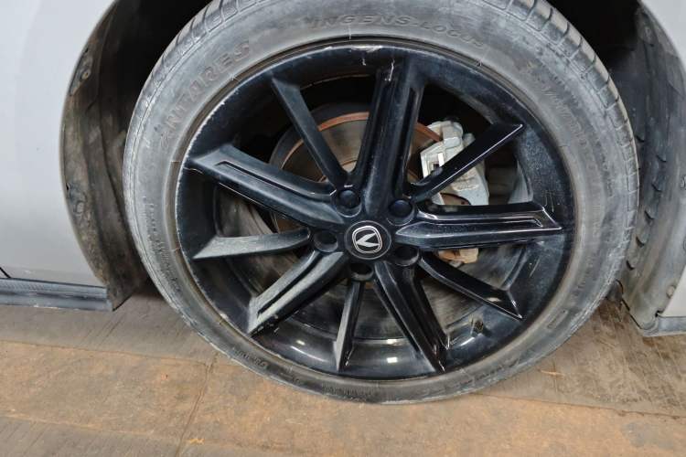 Used CHANGAN UNI-V 2022 1.5T Prestige Version Exterior 7