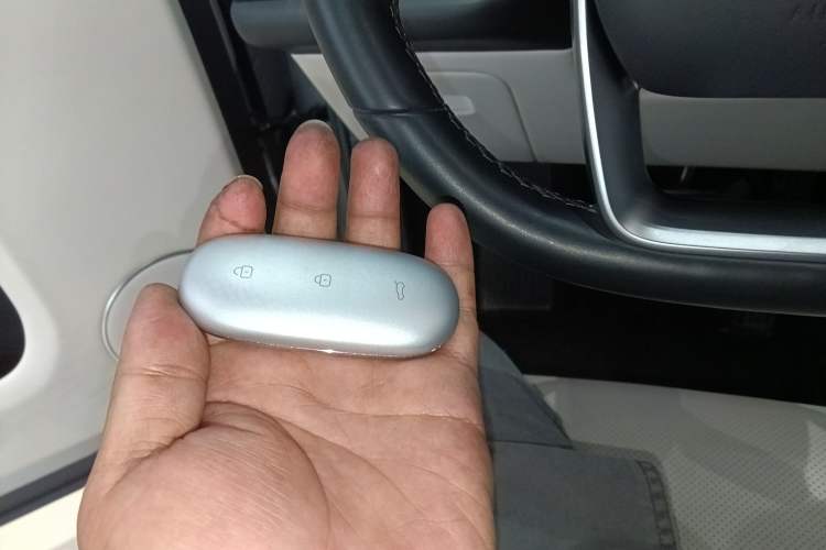 Used Li Auto L8 2023 Air model
