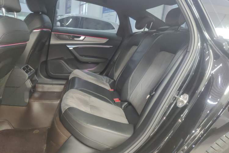 Used Audi A6L 2022 40 TFSI Luxury Dynamic Model
