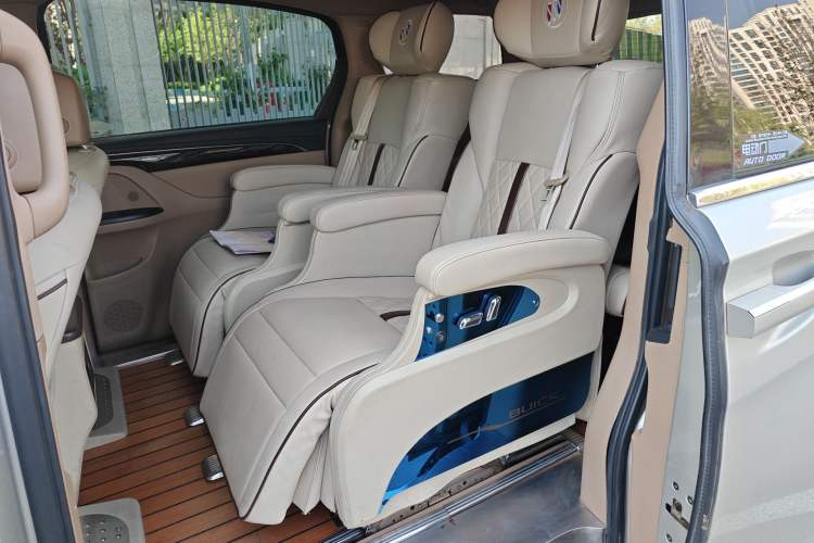 Used Buick GL8 2017 ES 28T Luxury Model China V Standard