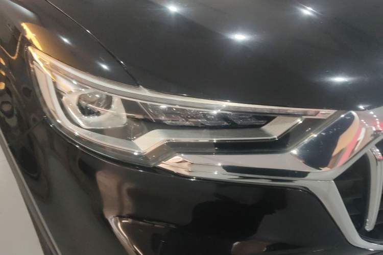 Used Hongqi HS5 2019 2.0T Smart Connect Flagship Edition Right Front Headlight