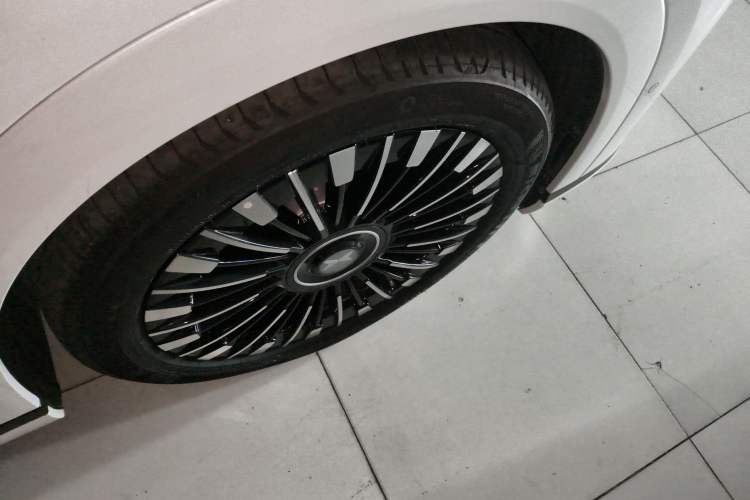 Used XPeng X9 2025 740 Ultra-Long Range Max
