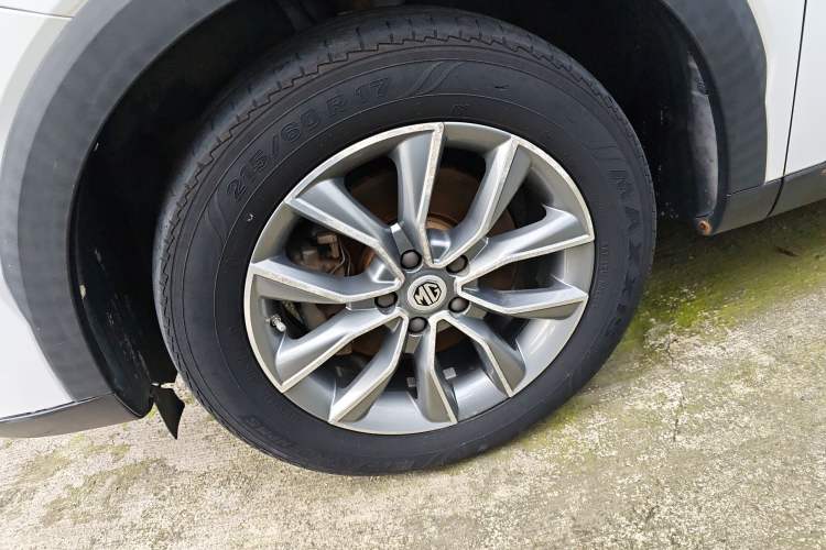 Used MG HS 2018 20T Manual Two-Wheel Drive Hormone-Driven Edition China V Standard