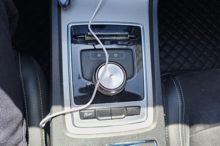 Used Roewe i6 New Energy 2017 45T Hybrid Connective Smart Luxury Edition