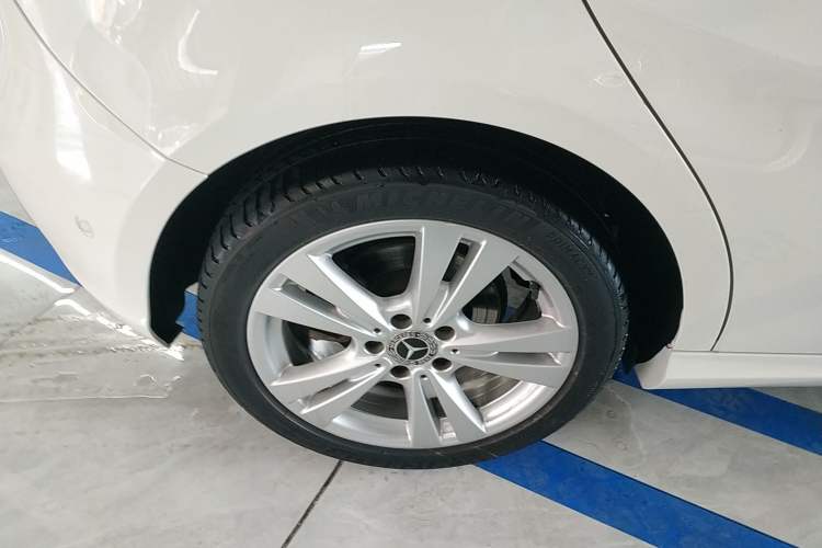 Used Mercedes-Benz A-Class (Import) 2017 Revised A 200 Dynamic Edition
