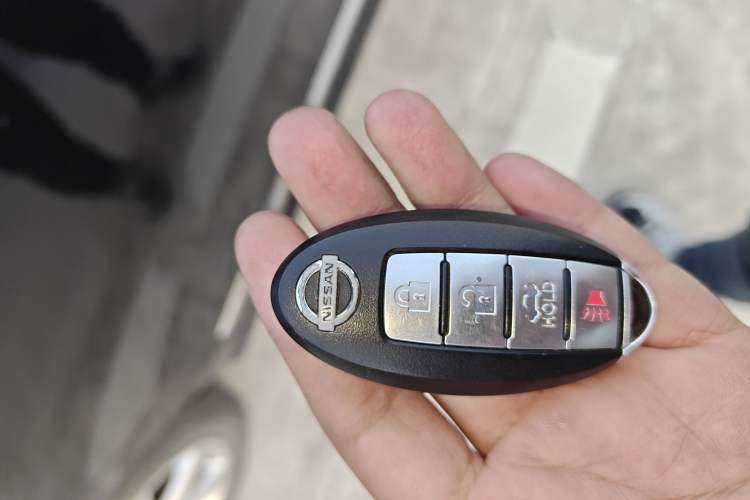 Used Nissan Sylphy 2009 1.6XL Automatic Luxury Sunroof Edition Vehicle Key