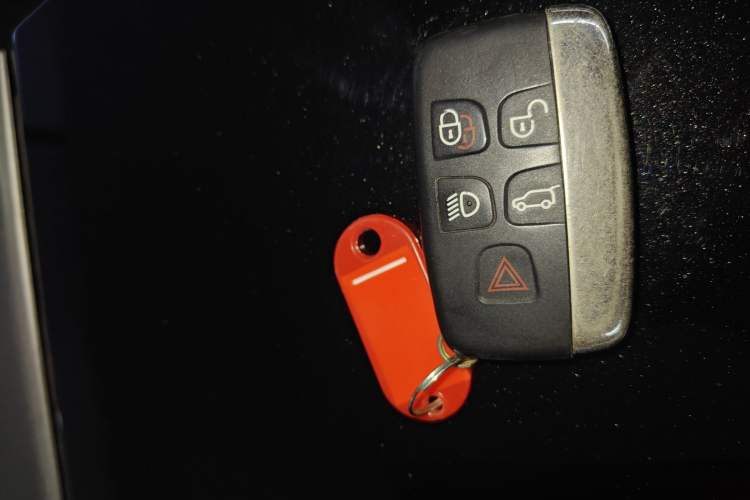 Used Land Rover Discovery Sport 2018 240 PS SE Version