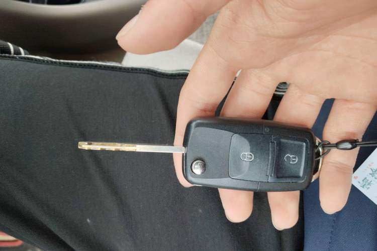 Used Everus S1 2014 1.3L Automatic Comfort Edition
