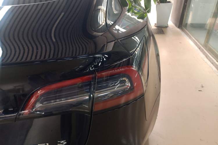 Used Tesla Model 3 2022 Rear-Wheel-Drive Version Right Rear Taillight